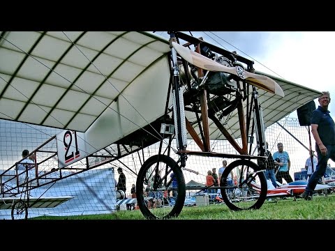 GIGANTIC RC XXXL BLÉRIOT XI SCALE MODEL AIRPLANE DEMO FLIGHT / Euroflugtag Rheidt 2016 - UCH6AYUbtonG7OTskda1_slQ