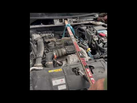 Come smontare la valvola EGR della Peugeot 308 1.6 HDi