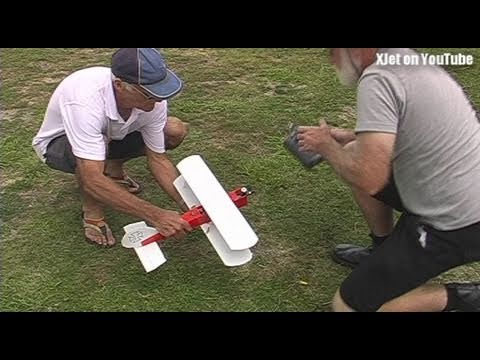 Flying the $10 nitro-powered parkflier RC plane you can build in 20 minutes - UCQ2sg7vS7JkxKwtZuFZzn-g