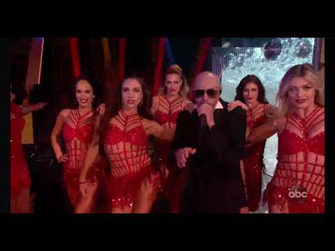 Pitbull  Me Quedare Contigo (Live) (Good quality)