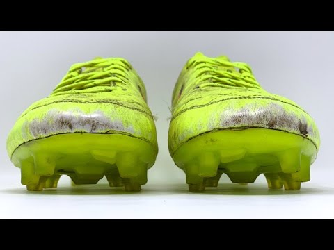 THESE ARE MY MOST WORN FOOTBALL BOOTS! - UCUU3lMXc6iDrQw4eZen8COQ