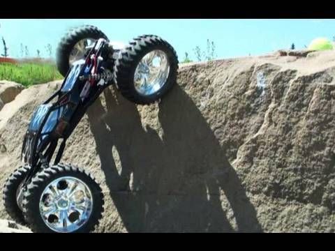 RC ADVENTURES - ** HUGE ** SUPER CLASS ROCK CRAWLER CLIMBS VERTICALLY (1/8th SCALE) - UCxcjVHL-2o3D6Q9esu05a1Q