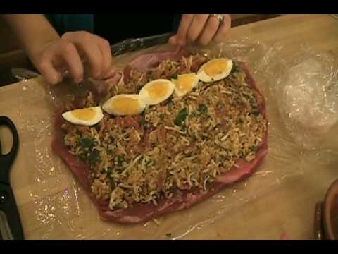 Braciole Recipe / How to make Braciole -Laura Vitale "Laura In The Kitchen" Episode 24 - UCNbngWUqL2eqRw12yAwcICg