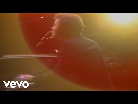 Billy Joel - Movin' Out (Anthony's Song) (Live from Long Island) - UCELh-8oY4E5UBgapPGl5cAg
