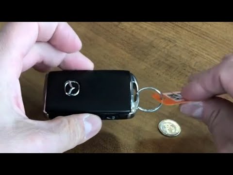 How to replace the battery of a Mazda remote control - Mazda 3 (BM, MK ...