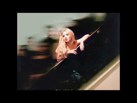Sabrina Carpenter - Diamonds Are Forever