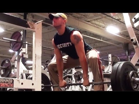 Upper Lower Workouts, No Headphones & Getting Stronger (AMPT Ep. 6) - UCHZ8lkKBNf3lKxpSIVUcmsg