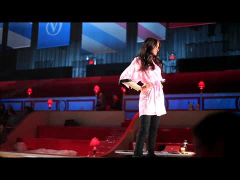 Victoria's Secret 2010 - Rehearsals - UClzCn8DxRSCuMFv_WfzkcrQ