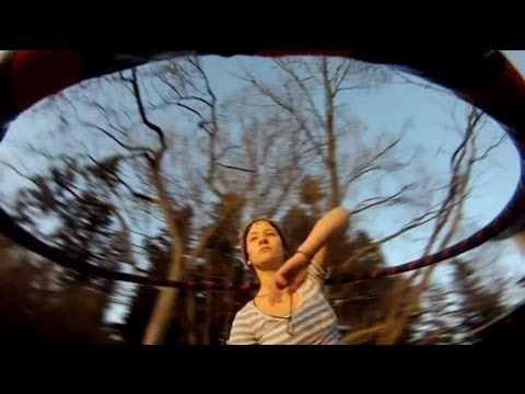 GoPro: Winter Hula Hoop - UCqhnX4jA0A5paNd1v-zEysw