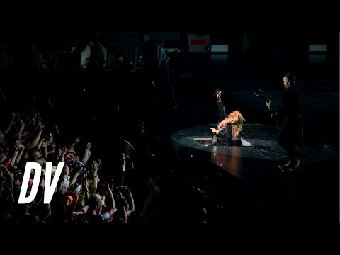 Lady Gaga - Perfect Illusion (Live from The Joanne World Tour)