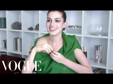 No Emails on Mario Testino's Set—And That Includes Cover Star Anne Hathaway - UCRXiA3h1no_PFkb1JCP0yMA