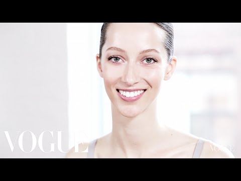 Perfect Lashes Makeup Tutorial - The Monday Makeover - Vogue - UCRXiA3h1no_PFkb1JCP0yMA