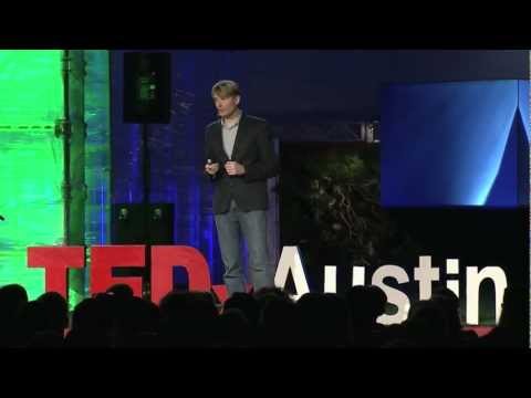 On The Quest To Invisibility - Metamaterials and Cloaking: Andrea Alu at TEDxAustin - UCsT0YIqwnpJCM-mx7-gSA4Q