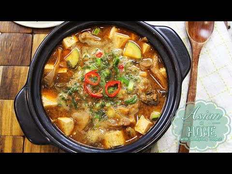 Doenjang Jjigae : Korean Fermented Soybean Paste Soup Recipe 칼칼한 된장찌개 - UCIvA9ZGeoR6CH2e0DZtvxzw