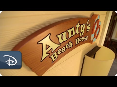 Aunty's Beach House | Aulani, A Disney Resort & Spa - UC1xwwLwm6WSMbUn_Tp597hQ