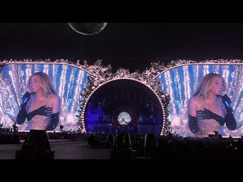 Beyoncé - PLASTIC OFF THE SOFA, VIRGO’S GROOVE, Naughty Girl (Live) [Renaissance WT, Stockholm]