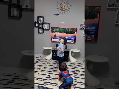 كريم وجاد  يلعبون في #الطائرة #كيدز #سبايدرمان #اكسبلور #العاب #شفا #خلودة