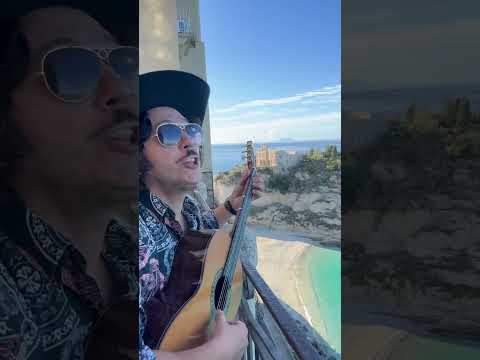 Cantata sul terrazzo a Tropea