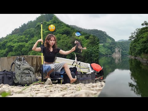 🛶 조립식카누에서 자고,타는 여자자연인(진) / 야생솔로캠핑 🛶 조립식카누에서 자고,타는 여자자연인(진) / 야생솔로캠핑