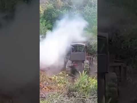 Моменты на работе, когда все пошло не по плану / Бульдозер и пропасть