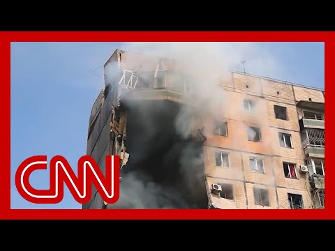 Video shows aftermath of Russian missile attack in Zelensky's hometown