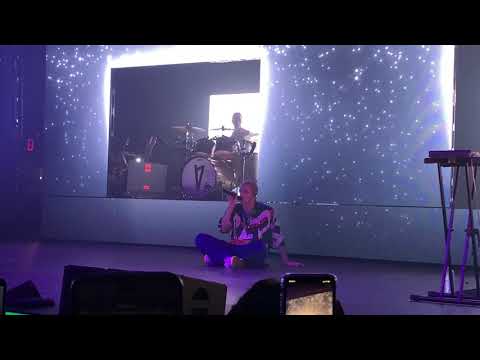 Lauv - Sad Forever (live at Terminal 5 NY 10/11/2019)