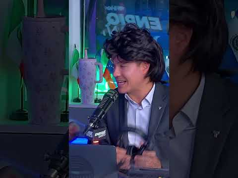 🎃 👻 Disfrazamos a @fernandogiron, de @telemundo51, quien confesó que no e gustan las películas de