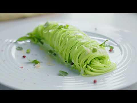 Блюда из макарон MAKFA | Капеллини со сливочным соусом и зеленым горошком