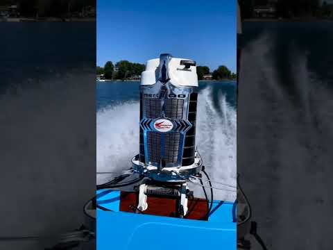 There’s just something about those vintage outboards!