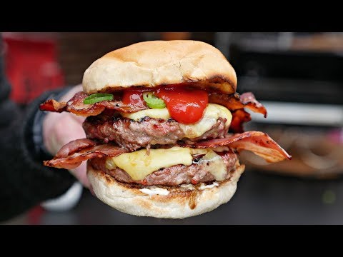 This burger will make you smile!!!  :D - UC_kARM8MBLDBxZQuZeYYQdQ