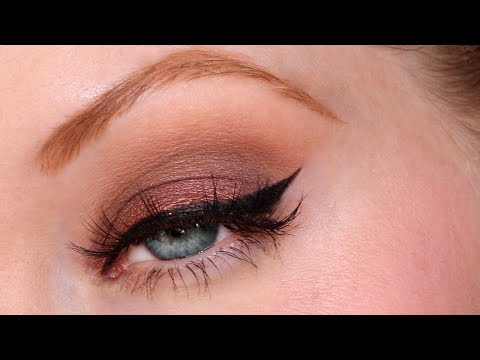 Easy Winged Eyeliner Tips & Techniques - UCwQ48S6LdJVdGUM27M0oy4w