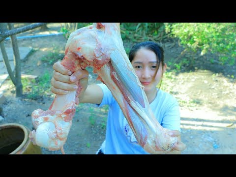 Yummy Cow bone Soup Cooking - Cow bone Soup Recipe - Cooking With Sros - UCHp19YI5Alff6jfadPx4l6Q