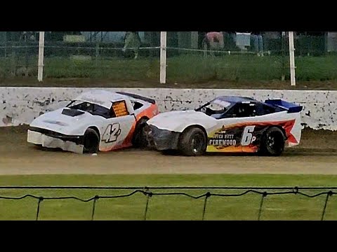 Meeanee Speedway - HB Saloons Champs - 27/12/23 - dirt track racing video image