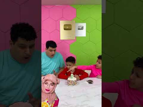NastyNaz Minta Kue nya dikit⁉️