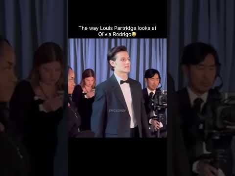 The way Louis Patridge looks at olivia rodrigo #oliviarodrigo #louispartridge