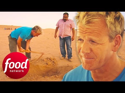 Gordon Ramsay Has The Full "Cooking In The Desert" Experience In India | Gordon's Great Escapes