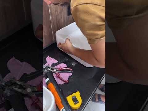 😅#inşaat #evyapımı #yeniev #evdekorasyon #ebeveynbanyo #çiftlavabo #keşfet #keşfetedüş