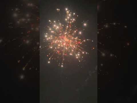 Big single shot rocket🚀😮 !! #infoknow #trendingshorts #diwali2025 #diwalicelebration