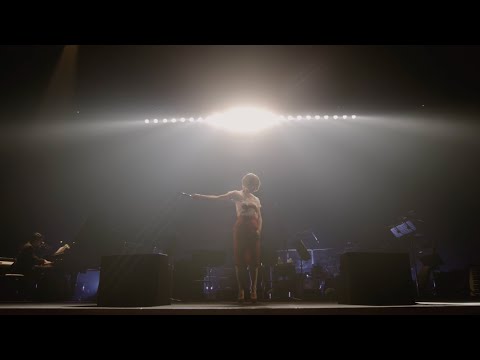 椎名林檎 - 「幸先坂」from 党大会