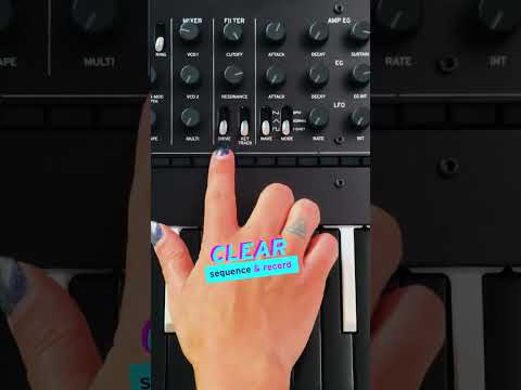 This is a synth-fully delicious pairing we can all get behind: KORG Minilogue xd & volca sample2