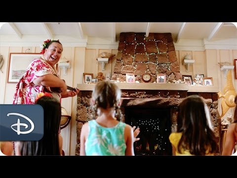 Aunty’s Beach House | Aulani, A Disney Resort & Spa - UC1xwwLwm6WSMbUn_Tp597hQ