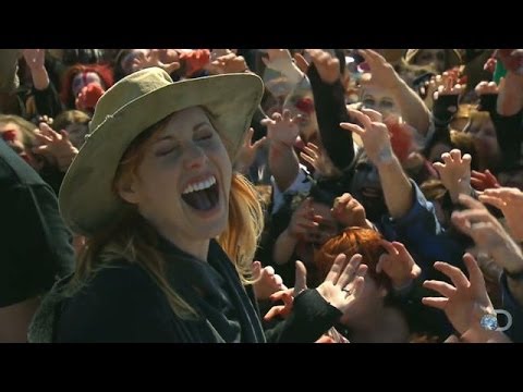 Kari Byron vs. the Zombie Horde | MythBusters - UCqOoboPm3uhY_YXhvhmL-WA