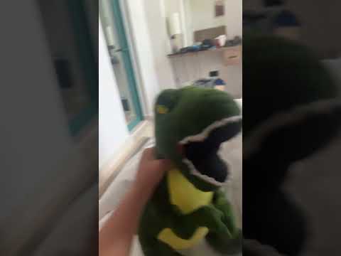 How many people live here? 🙁🙁🙁🙁