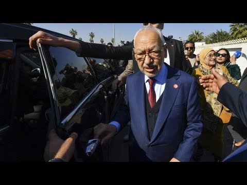 Tunisia, l'ex presidente del parlamento comincia uno sciopero della fame