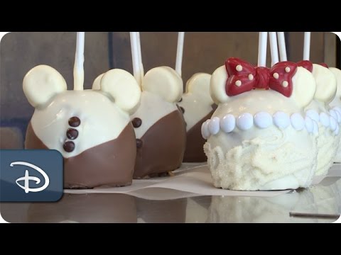 Valentine’s DIY: How-To Make Disney Bride & Groom Candy Apples | Walt Disney World - UC1xwwLwm6WSMbUn_Tp597hQ