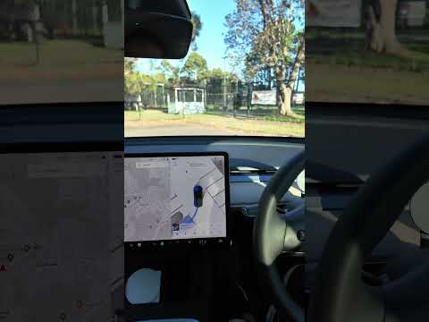 Tesla Vision Autopark Update 2024.44.25.4 Demonstration in Australia