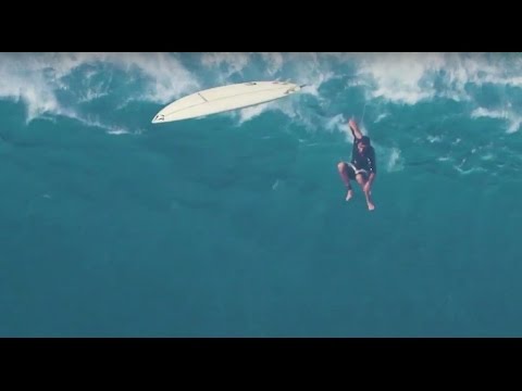 Tom Dosland's Epic Wipeout at Jaws - UCblfuW_4rakIf2h6aqANefA