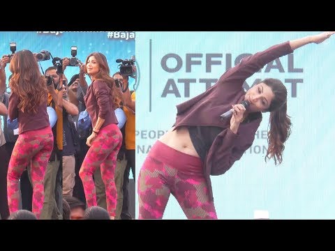 WATCH #Bollywood | Shilpa Shetty's AMAZING Yoga Sets WORLD RECORD in Pune #India #Health #Special
