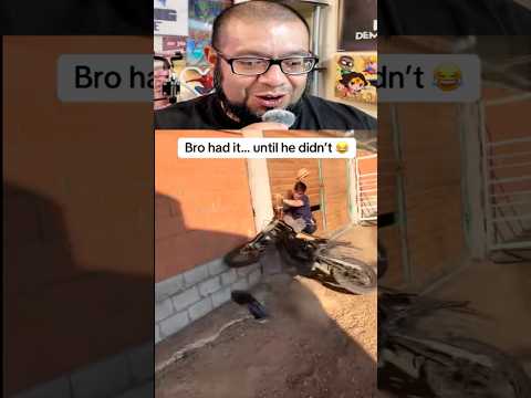 Epic motorcycle FAIL￼! 😂 #funny #laugh #funny shorts#shorts