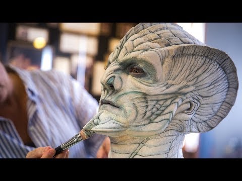 The Orville's Krill Makeup Demo at KNB EFX! - UCiDJtJKMICpb9B1qf7qjEOA